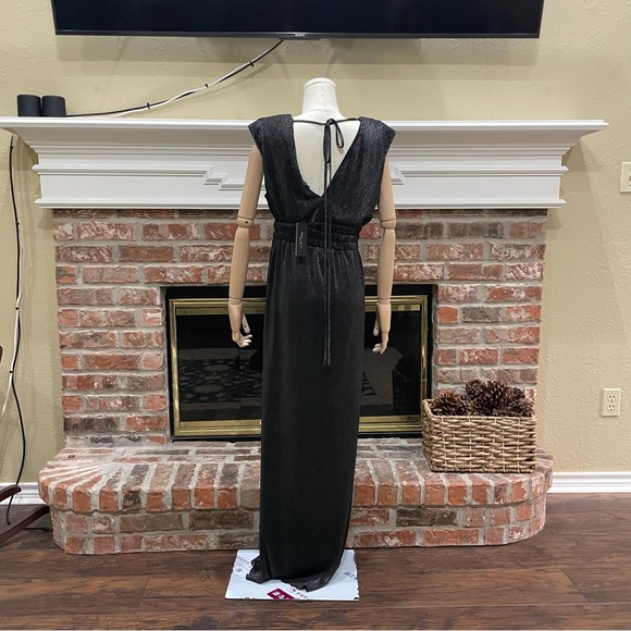 Romeo & Juliet Couture shimmering grey/silver evening gown / L / NWT - Picture 11 of 14